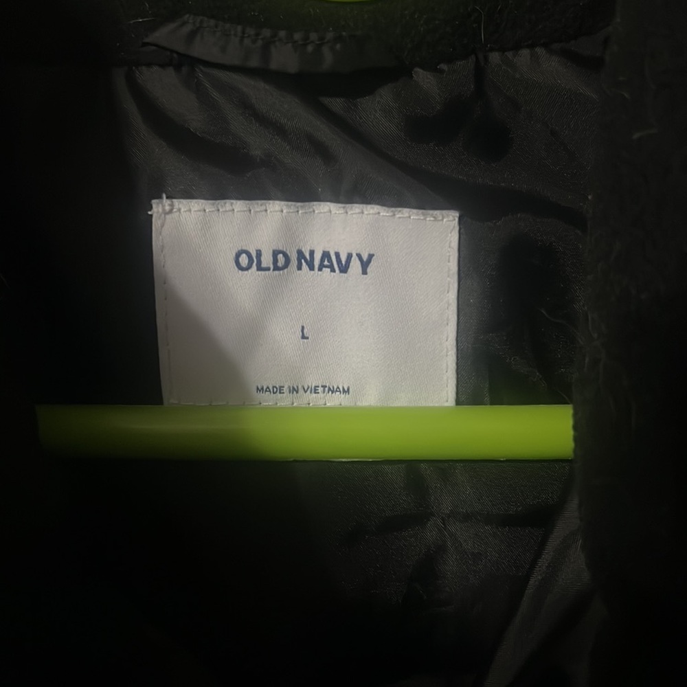 Vest - Picture 2 of 3